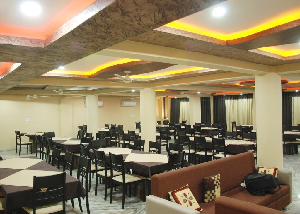 Hotel Kingdom Palace Udaipur Ngoại thất bức ảnh