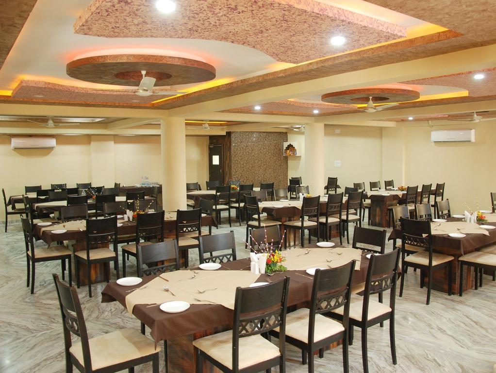 Hotel Kingdom Palace Udaipur Ngoại thất bức ảnh